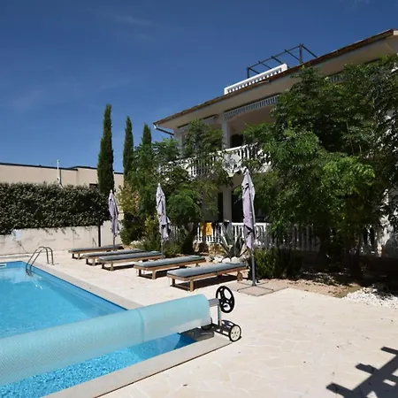 With Pool Kristina By Guide Apartment