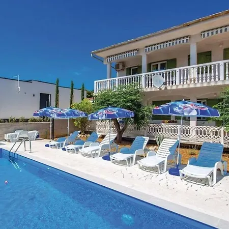 With Pool Kristina By Guide Apartman *